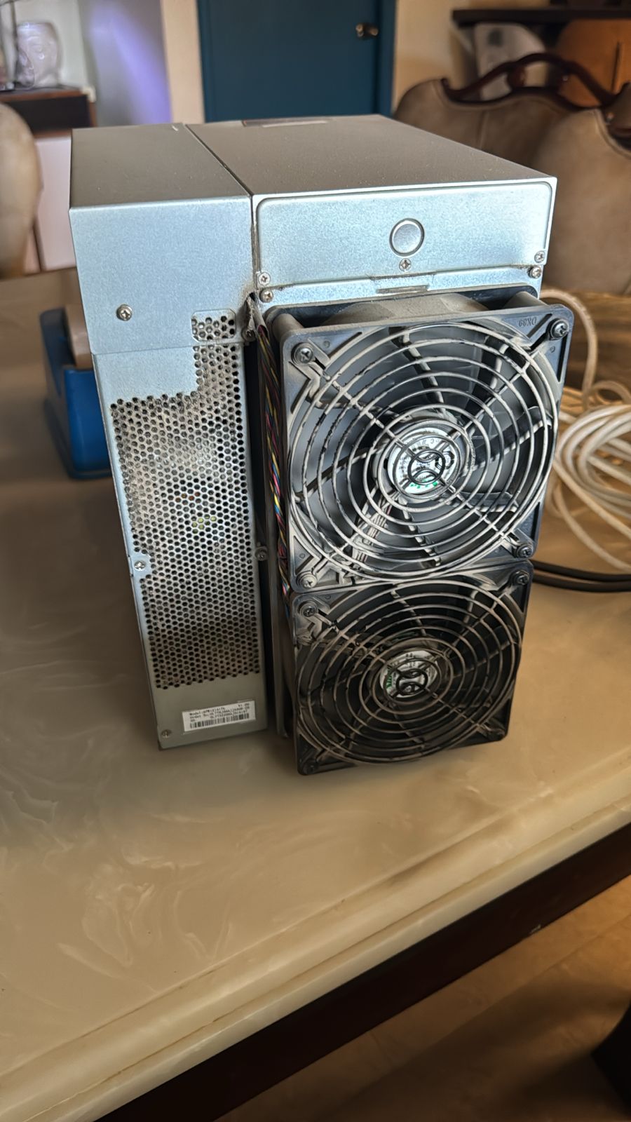 Antminer L7
