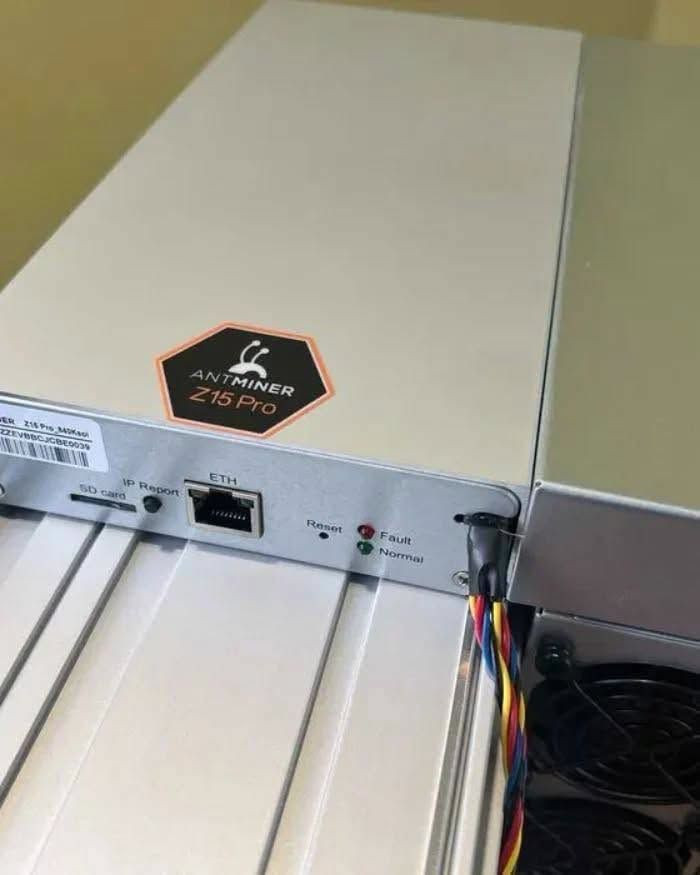 Bitmain Antminer Z15 Pro – 840 kH/s